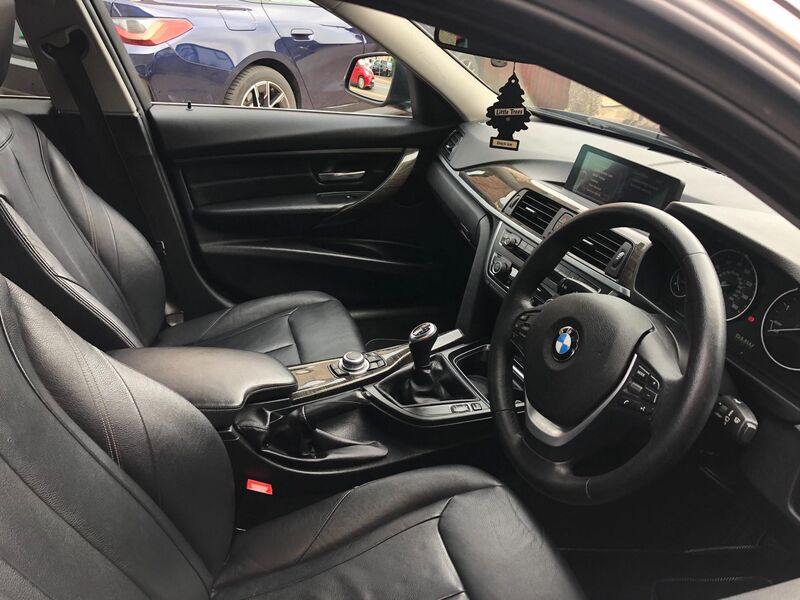 BMW 3 SERIES