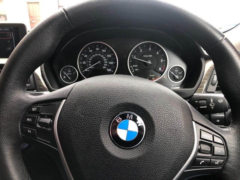 BMW 3 SERIES