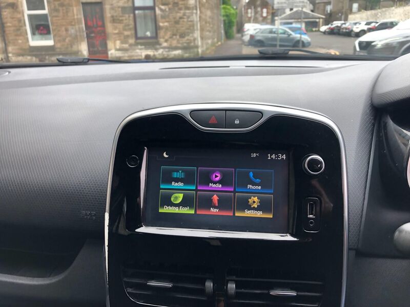 RENAULT CLIO