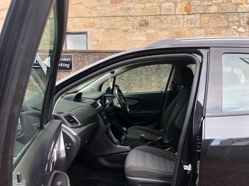 VAUXHALL MOKKA