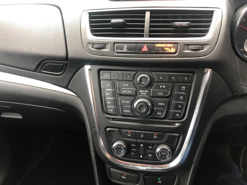 VAUXHALL MOKKA