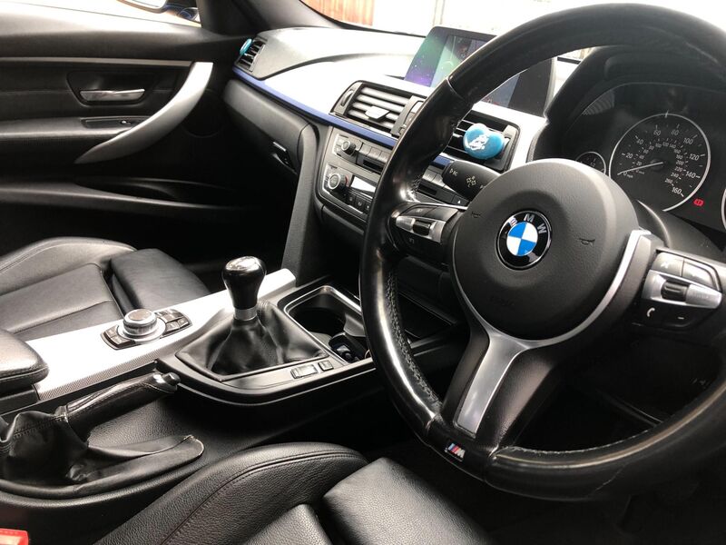 BMW 3 SERIES