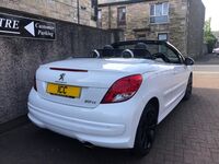 PEUGEOT 207 CC