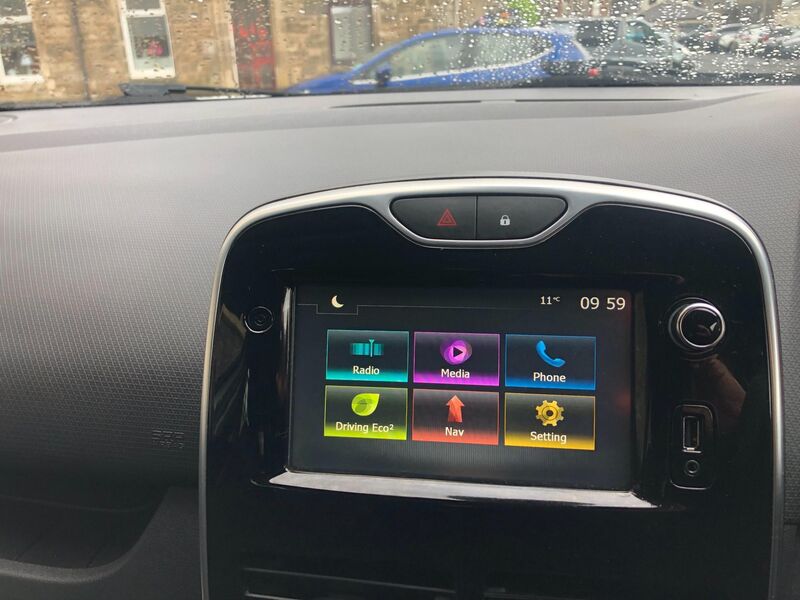 RENAULT CLIO