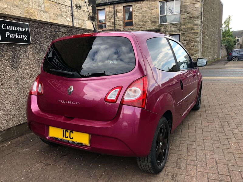 RENAULT TWINGO