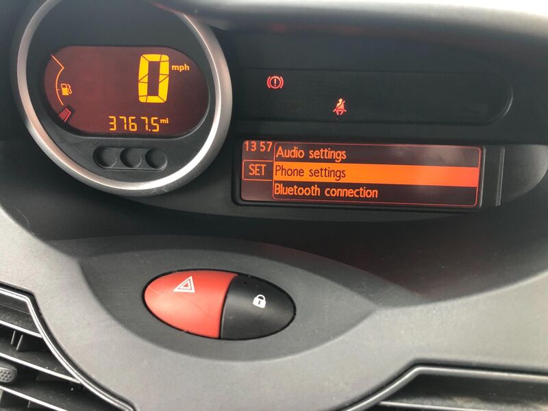 RENAULT TWINGO