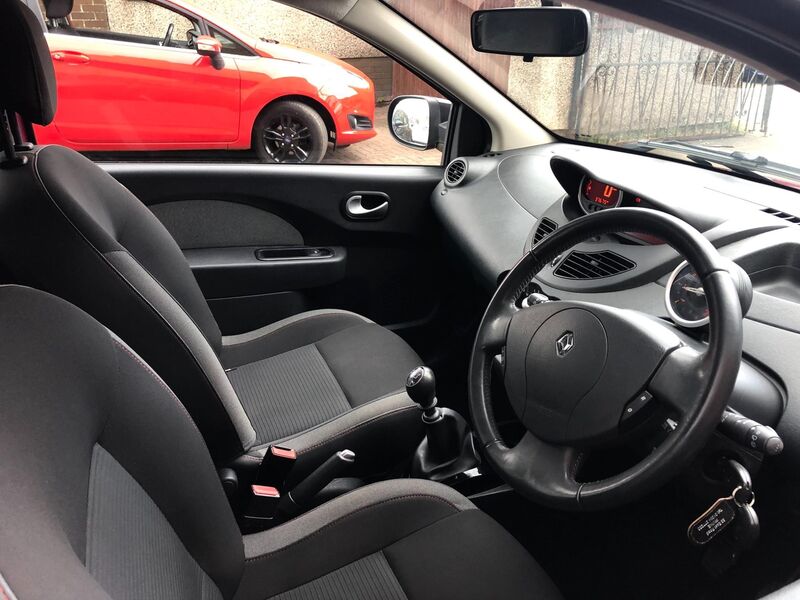 RENAULT TWINGO