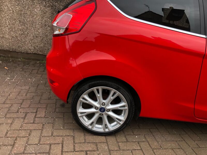 FORD FIESTA