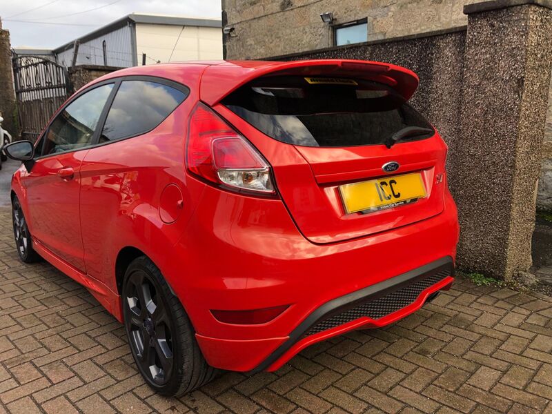 FORD FIESTA