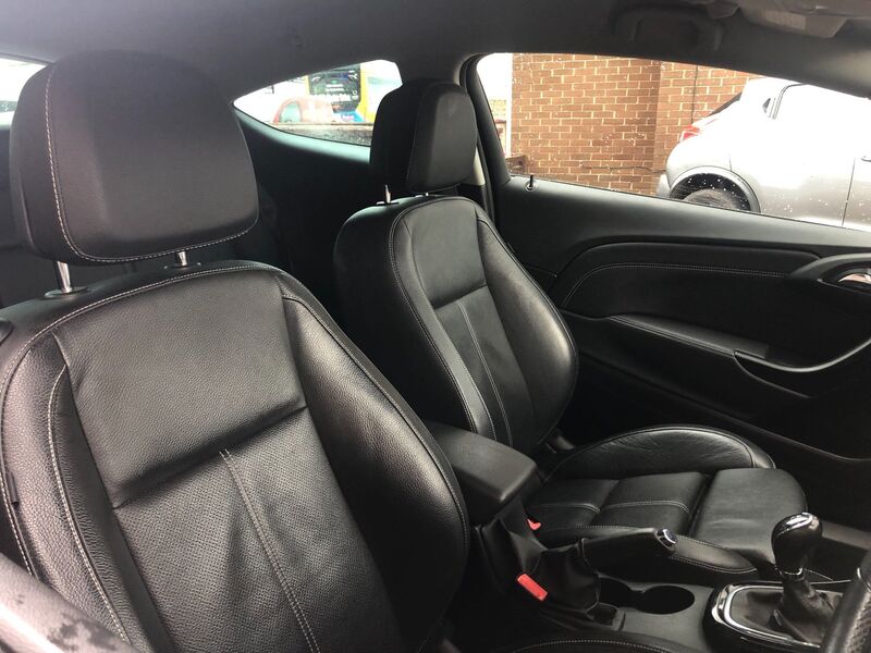 VAUXHALL ASTRA GTC