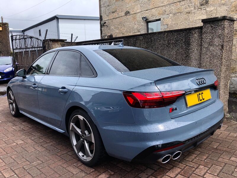 AUDI S4