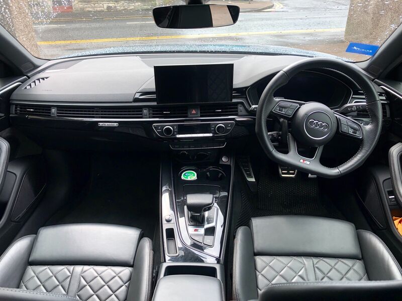 AUDI S4