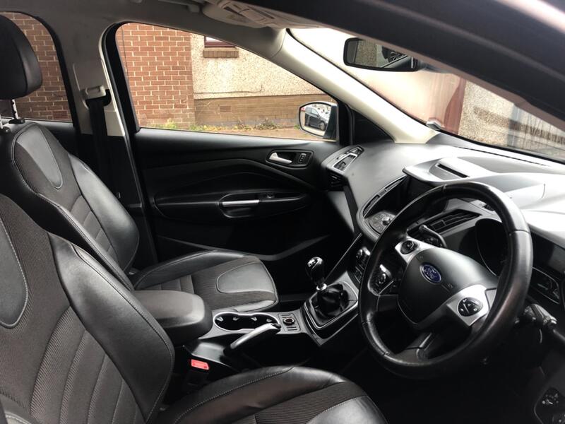 FORD KUGA