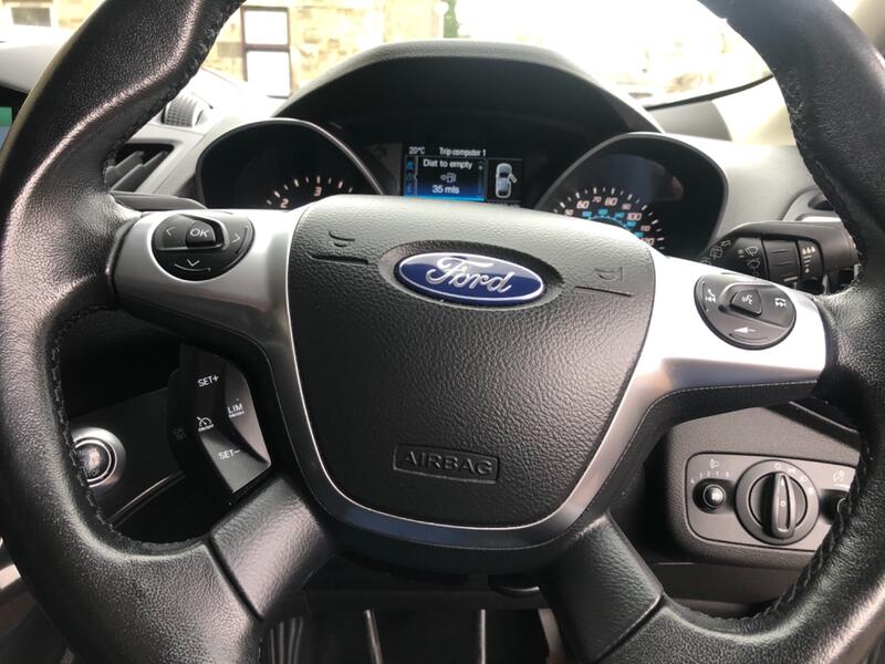 FORD KUGA