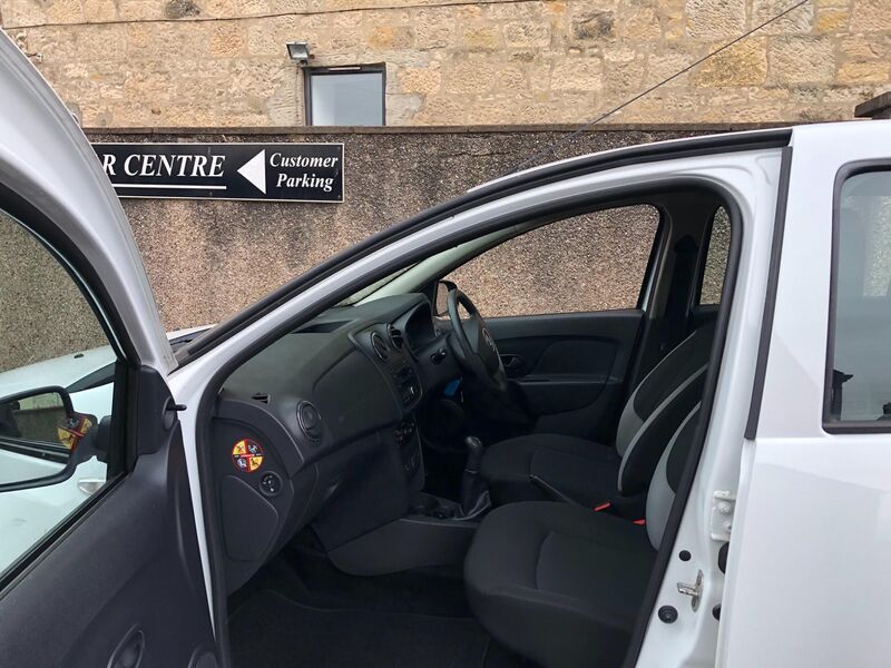 DACIA SANDERO