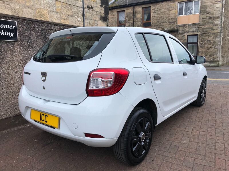 DACIA SANDERO