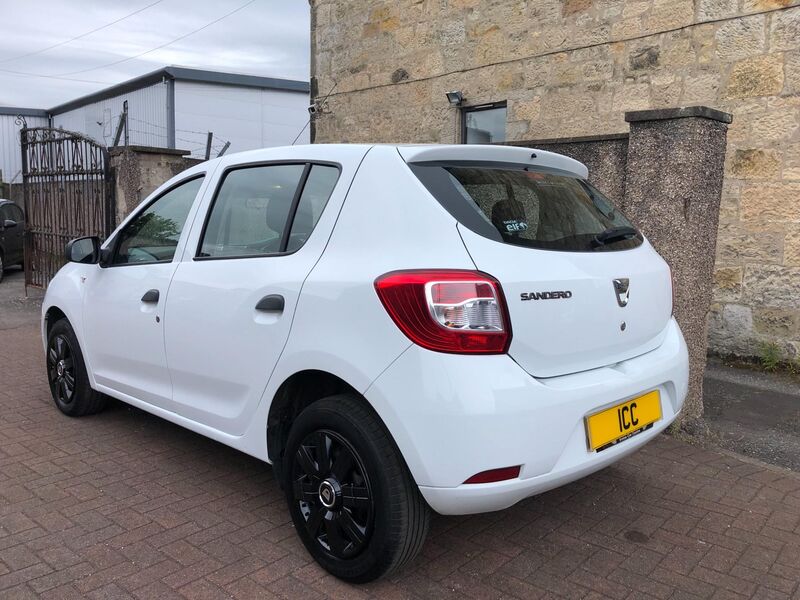 DACIA SANDERO