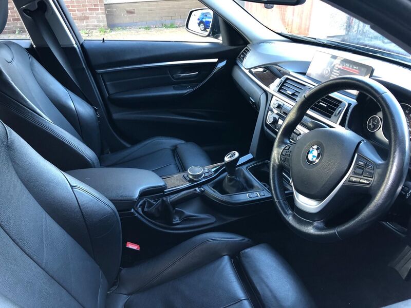 BMW 3 SERIES