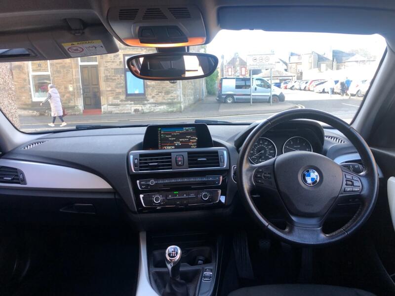 BMW 1 SERIES