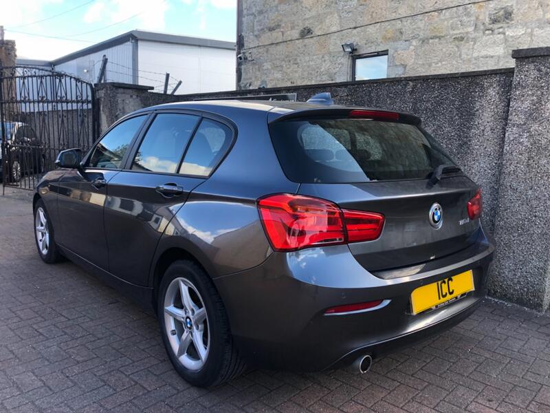 BMW 1 SERIES