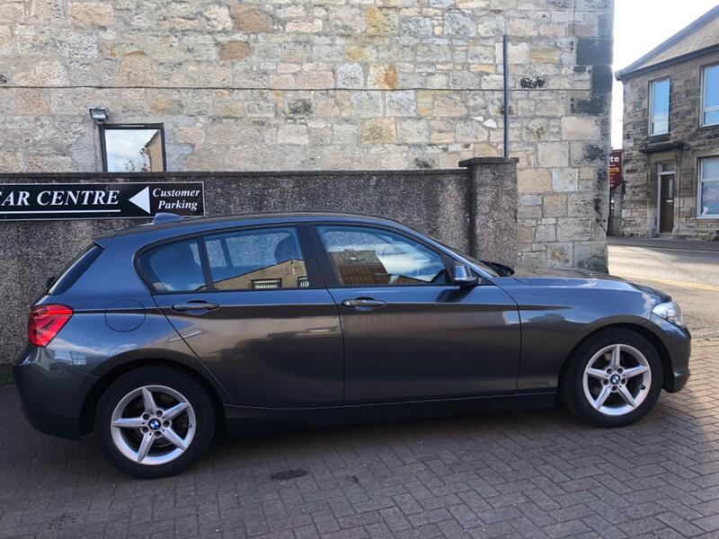 BMW 1 SERIES