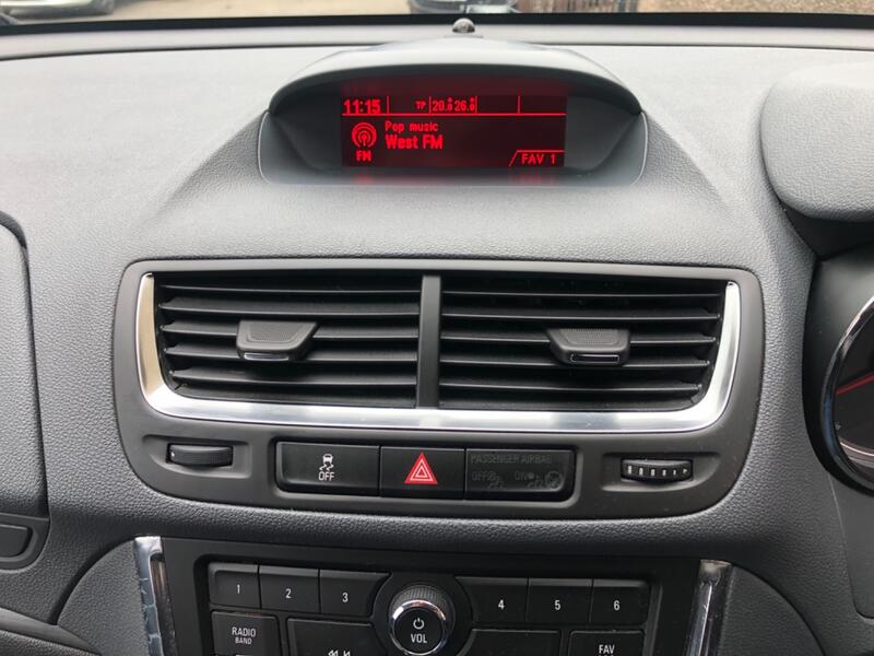 VAUXHALL MOKKA