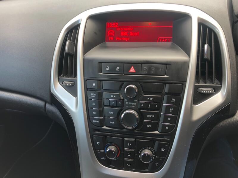VAUXHALL ASTRA