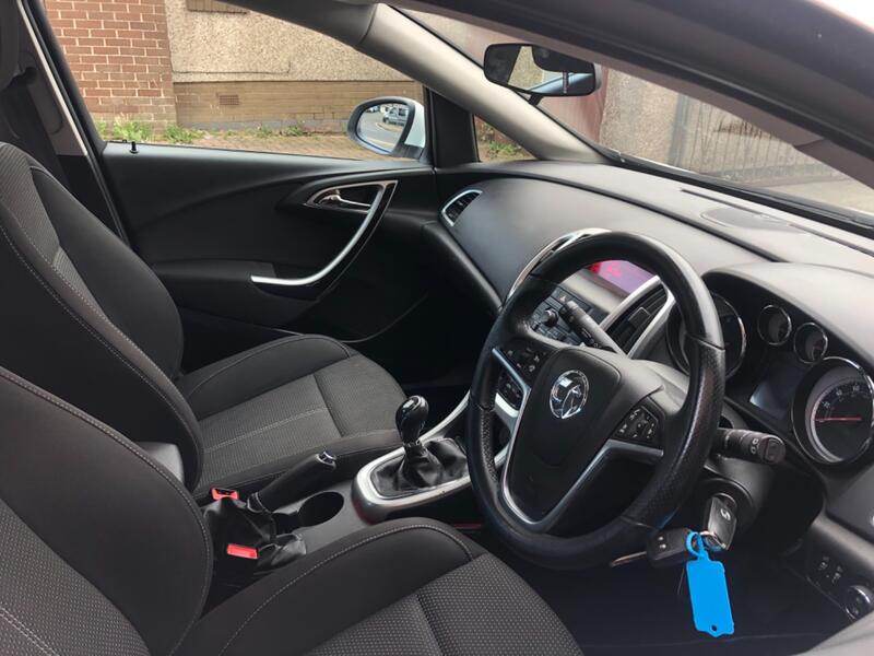 VAUXHALL ASTRA