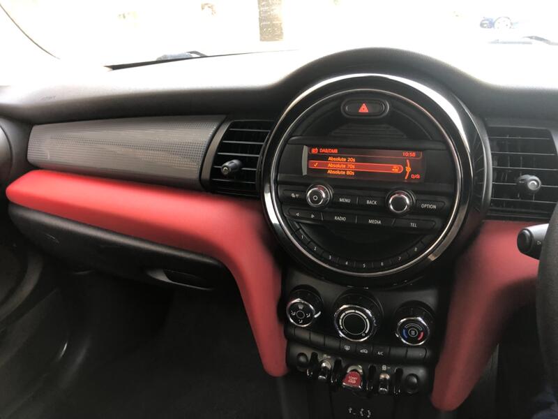 MINI HATCH