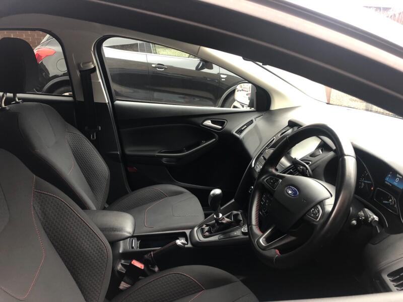 FORD FOCUS