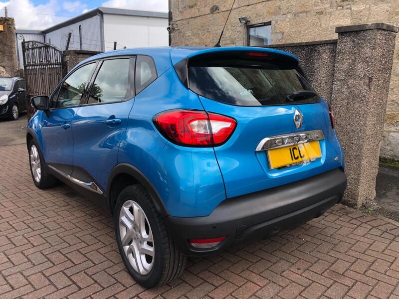 RENAULT CAPTUR