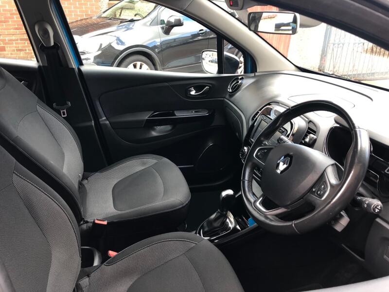 RENAULT CAPTUR