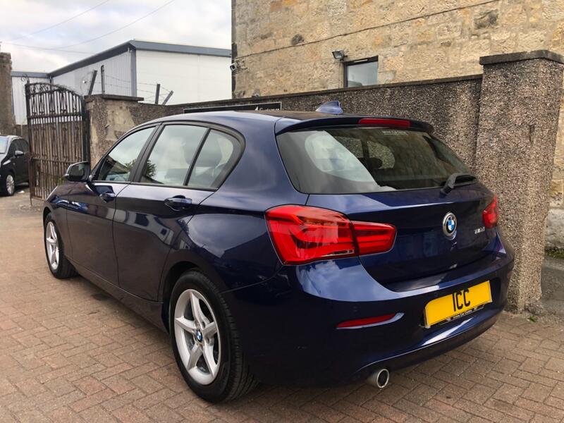BMW 1 SERIES