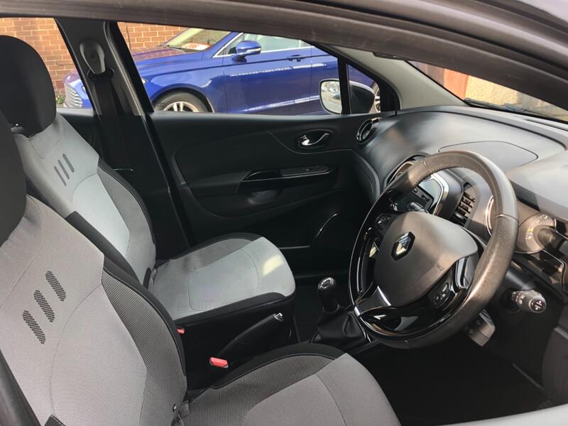 RENAULT CAPTUR