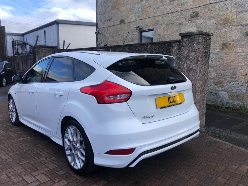 FORD FOCUS