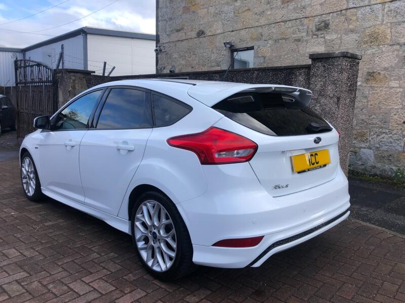 FORD FOCUS