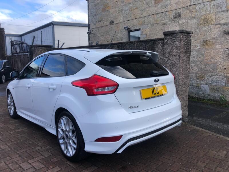 FORD FOCUS