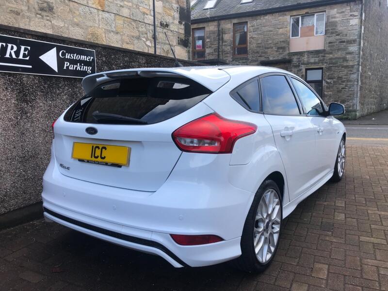 FORD FOCUS