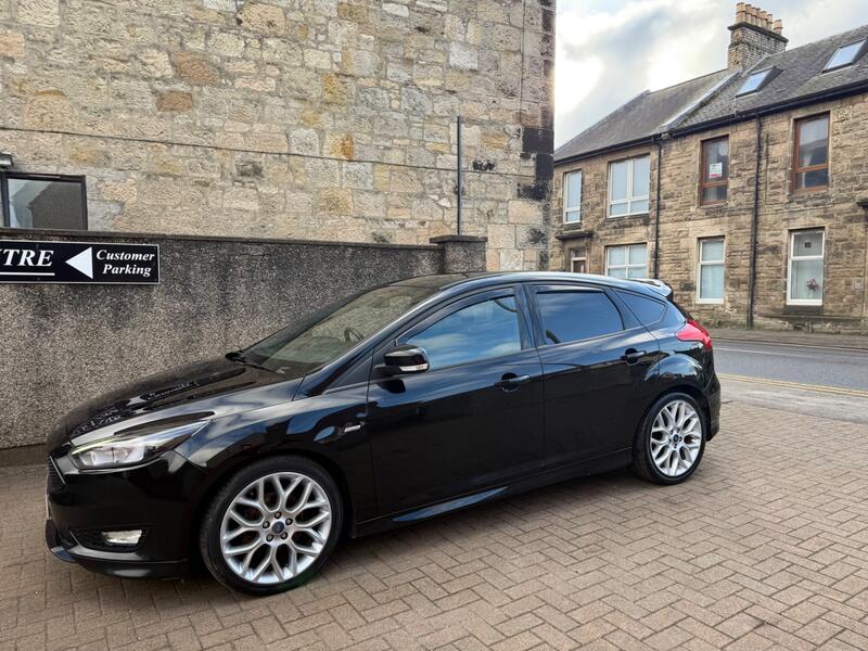 FORD FOCUS