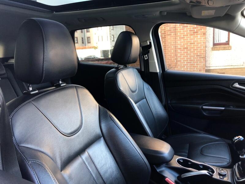 FORD KUGA