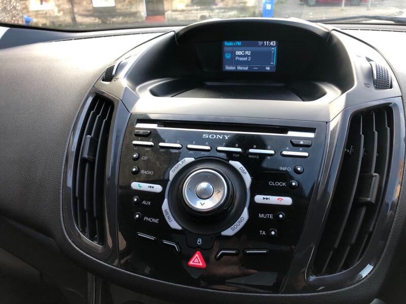 FORD KUGA