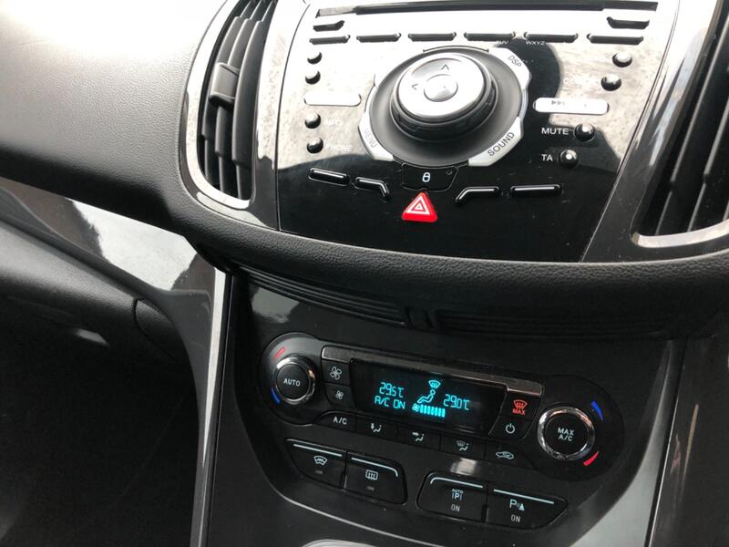 FORD KUGA