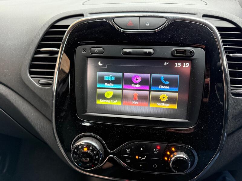 RENAULT CAPTUR