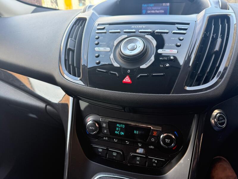 FORD KUGA