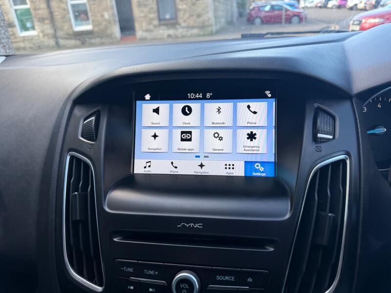 FORD FOCUS