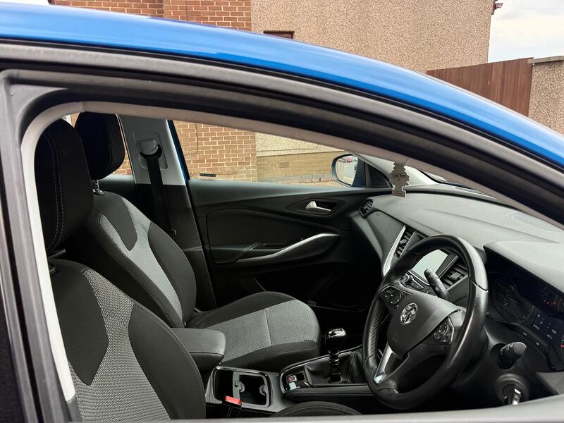 VAUXHALL GRANDLAND X