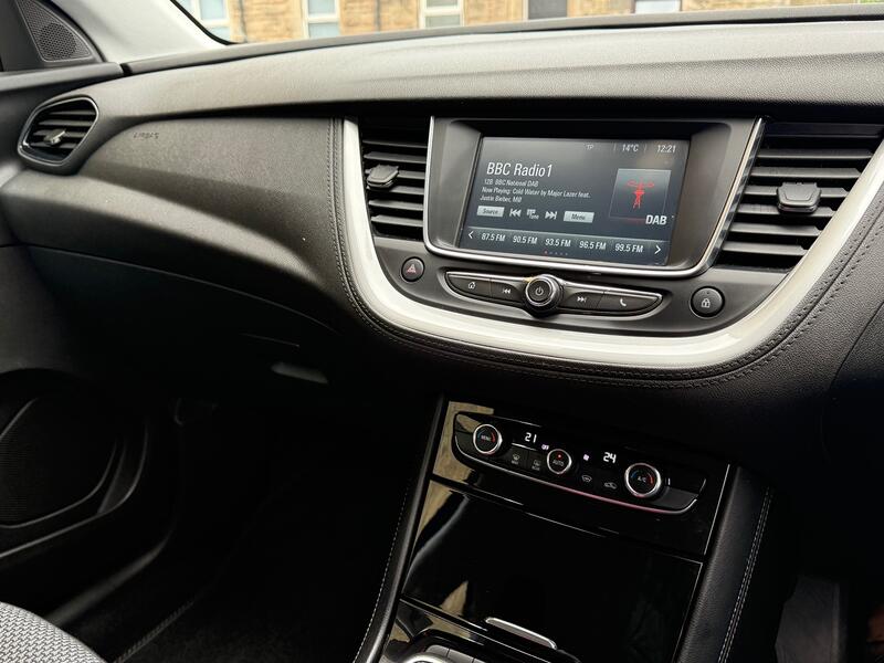 VAUXHALL GRANDLAND X