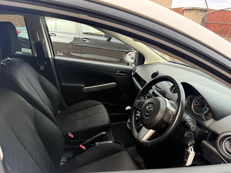 MAZDA MAZDA2