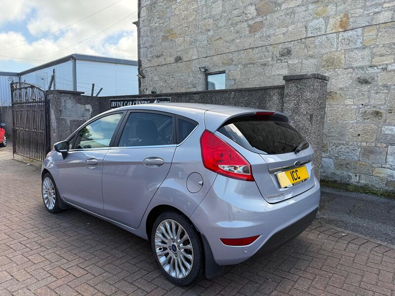 FORD FIESTA