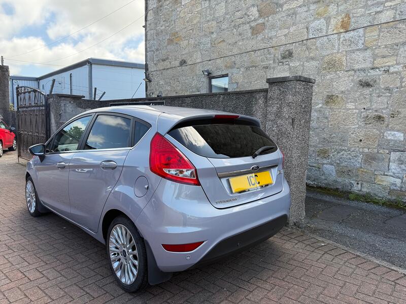 FORD FIESTA